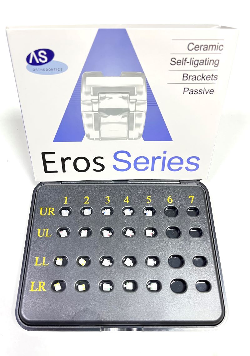 Eros passive ceramic self ligating web